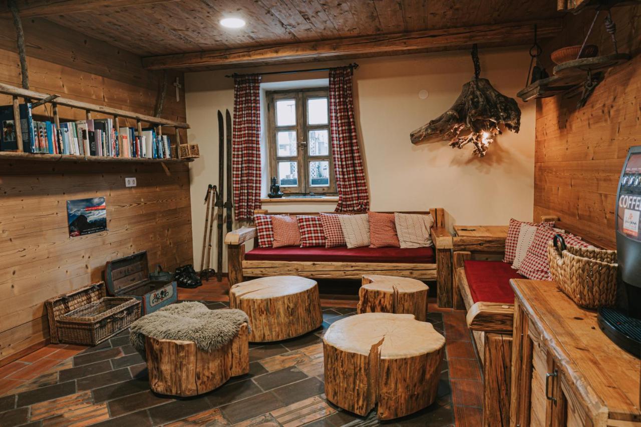 Hostel Lukna Mojstrana Bagian luar foto