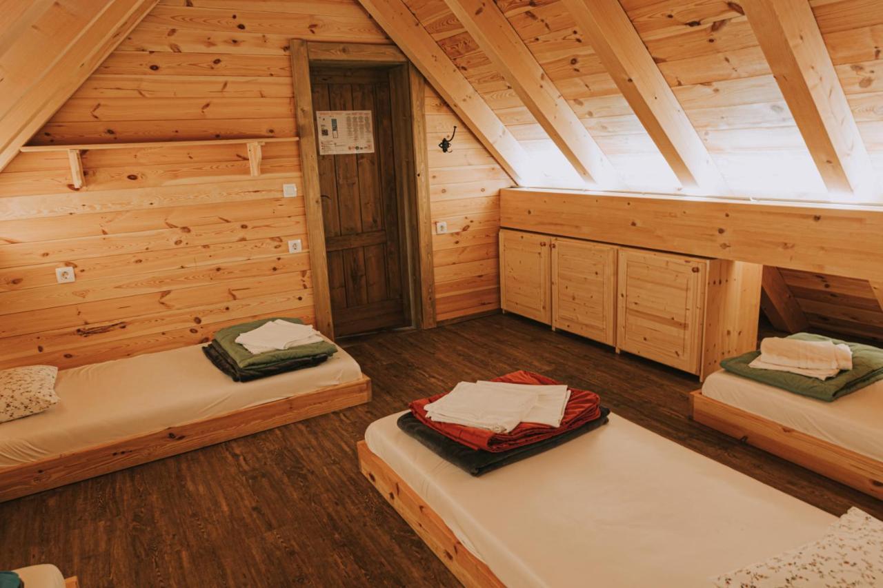 Hostel Lukna Mojstrana Bagian luar foto