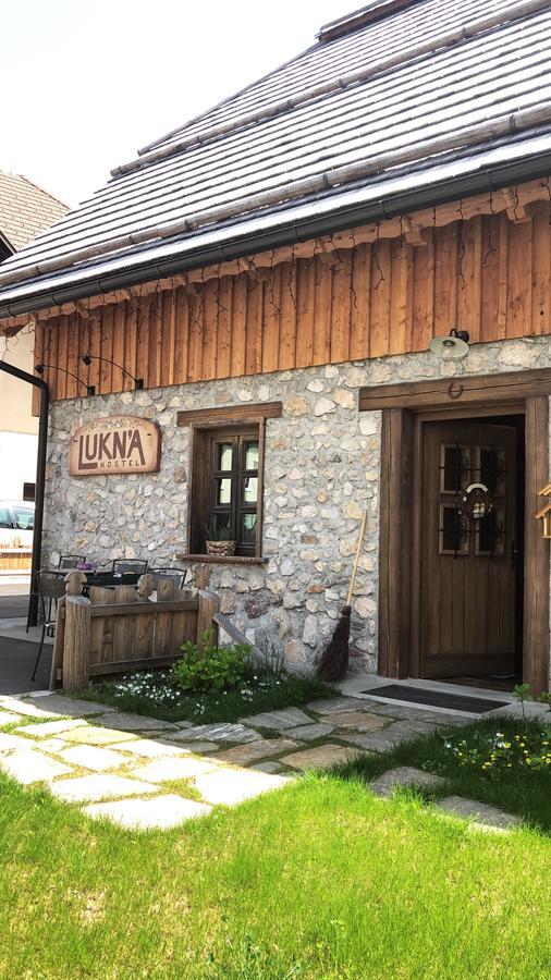 Hostel Lukna Mojstrana Bagian luar foto